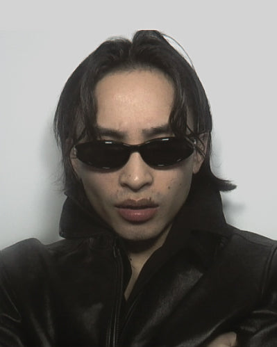 GUMI THREE - Smoked Black